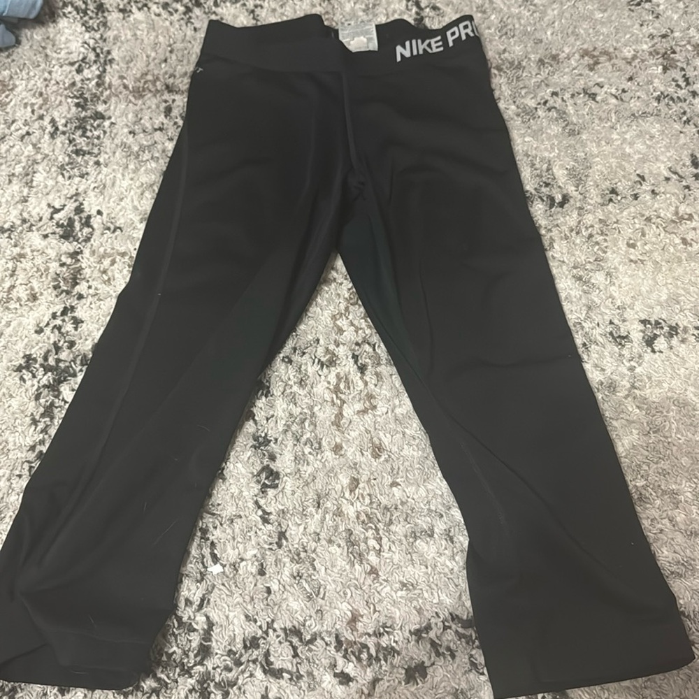 Nike pro workout leggings